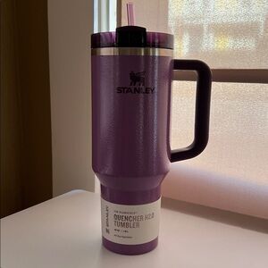 Stanley Hammered Lilac 40 oz. Quencher H20 Tumbler